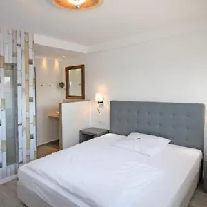 https://hotel-haus-berger.topcolognehotels.com