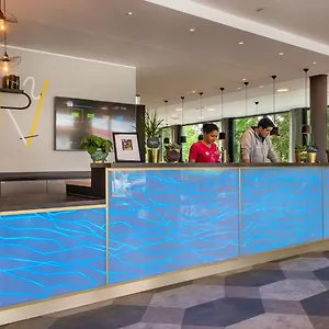- The Niu, Fury Messe By Ihg *** Aschheim